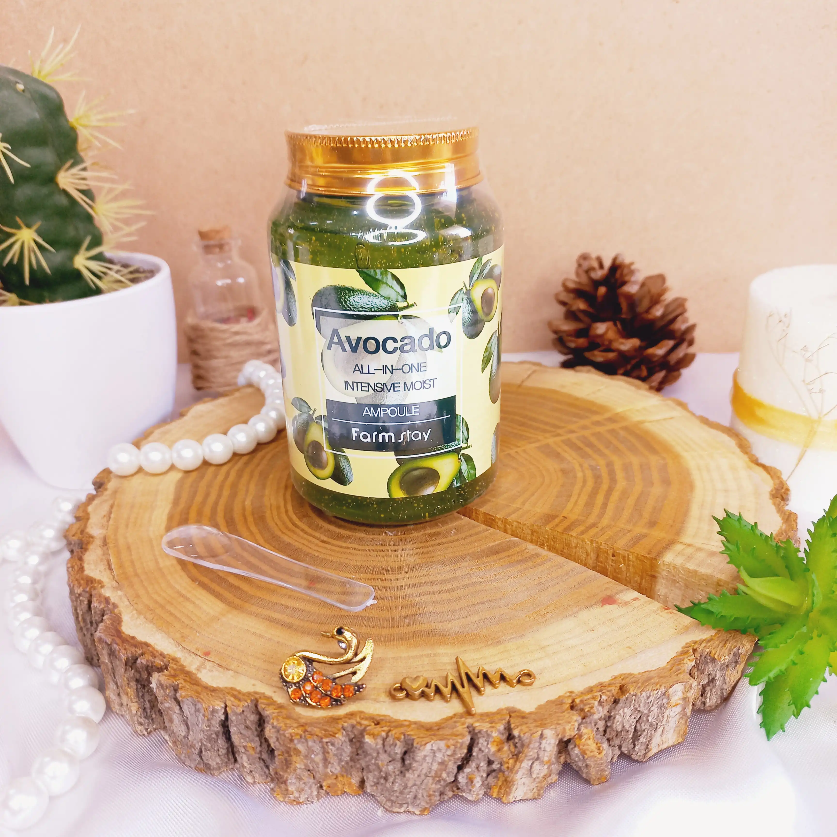 ژل آمپول چند کاره و آبرسان آووکادو فارم استی |