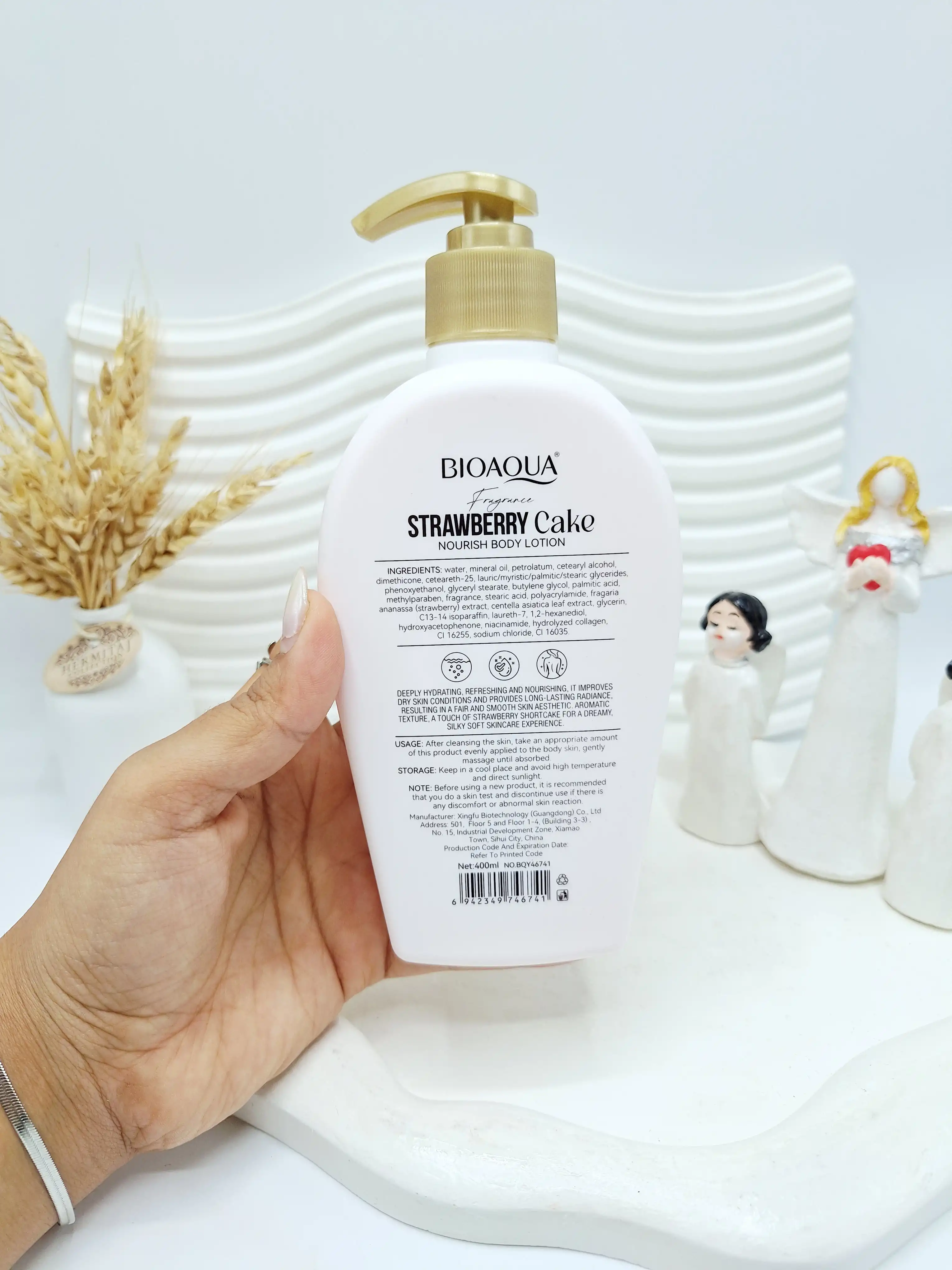لوسیون کیک توت فرنگی بیوآكوا کد 6741